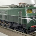 Roco HO 73483 Locomotive électrique SNCF 2D2 9100 9110 bicolore époque III en BO