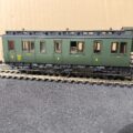 Voiture SNCF, 3 essieux ex Prussienne avec vigie. C4tf n° 16931. Epoque III. Marque ROCO, référence 44224A,