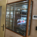 Vitrine pour modéliste haute qualité miroiterie