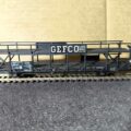 wagon SNCF, transport de voitures automobiles, GEFCO n° HZf 506045. Marque MAKETTE, référence 4402. Epoque III.
