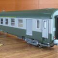 RARE Superbe FOURGON UIC ROCO 45205 logo nouille "customisé" excellent état # JOUEF-RIVAROSSI-PIKO-LS MODELS